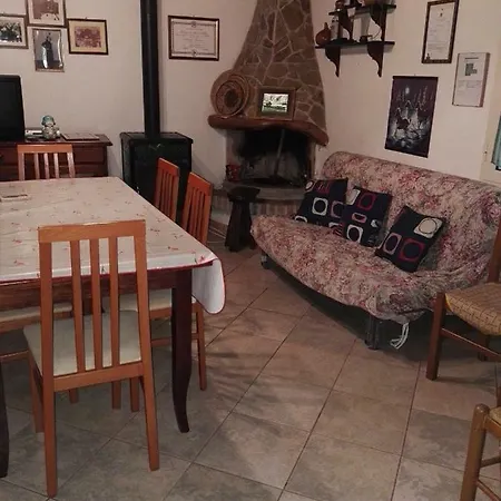 Casa Immersa Nel Verde Сasa de vacaciones *